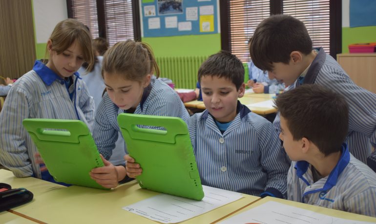 TREBALL PER PROJECTES